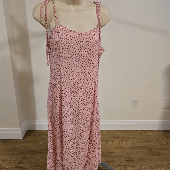 Summer Dress Bundle - Picture 4 of 14